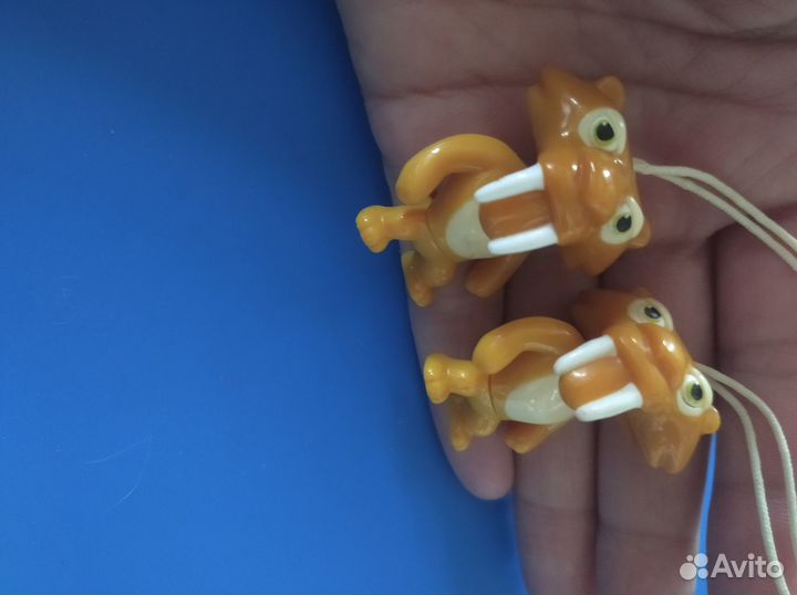 Игрушки из киндера