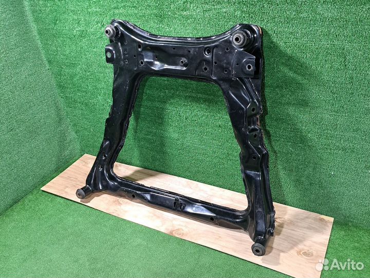 Подрамник Nissan Qashqai J10 MR20(отл.сост)
