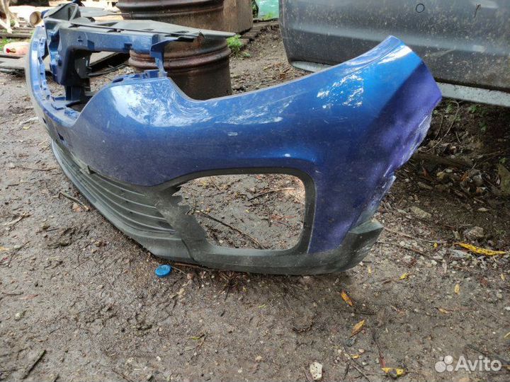 Бампер передний Renault Kaptur 2016