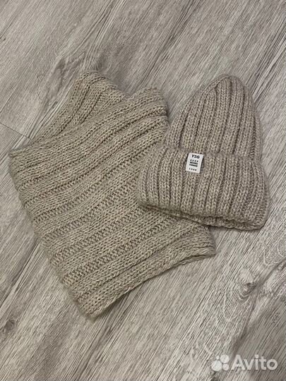 Шапка вязаная женская с шарфом