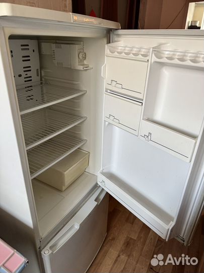 Холодильник бирюса