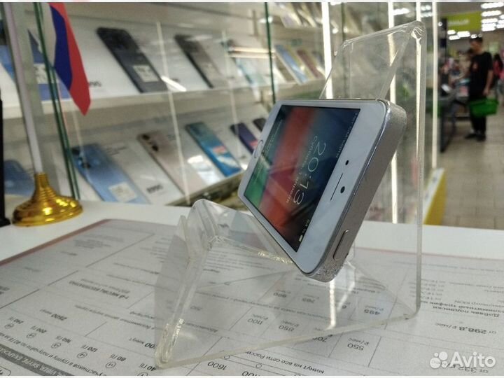 Смартфон Apple iPhone 5S 32Gb (No Touch ID)