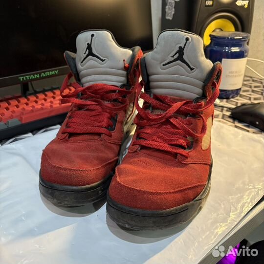 Nike air jordan 5 красные