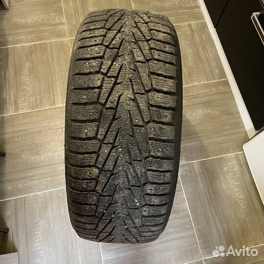 Nokian Tyres Hakkapeliitta 7 SUV 265/50 R20 111T
