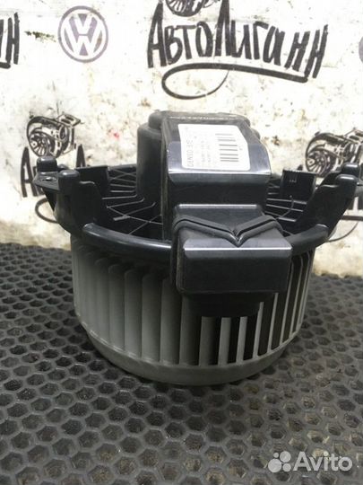 Моторчик печки Toyota Auris 4ZZ 2007