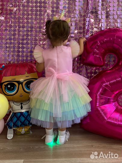 Платье нарядное для девочки 98