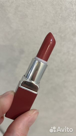 Clinique помада