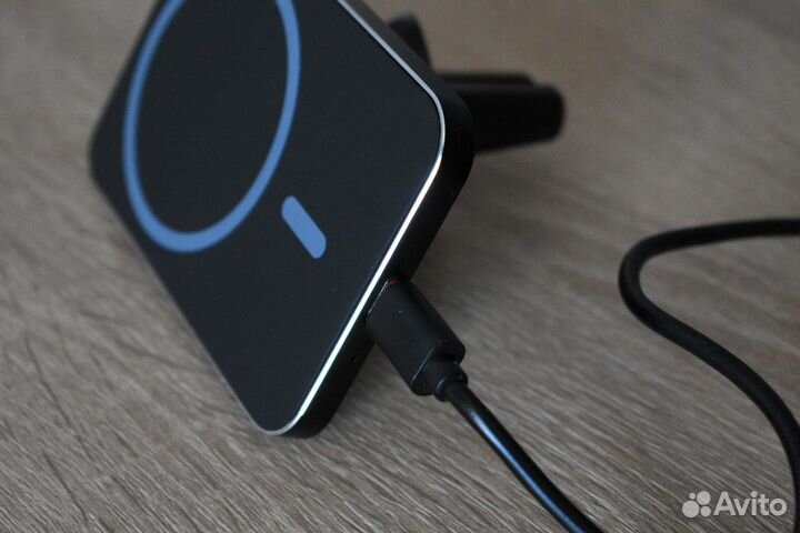 Беспроводная зарядка магнитная для авто Х-16 (15W)