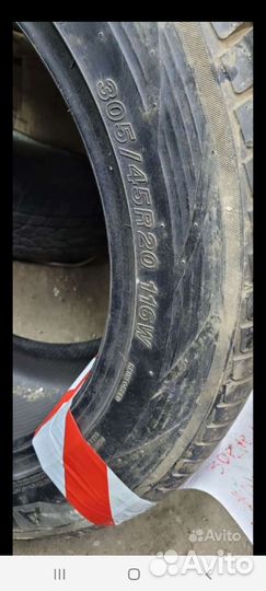 Yokohama Advan ST V802 305/45 R20