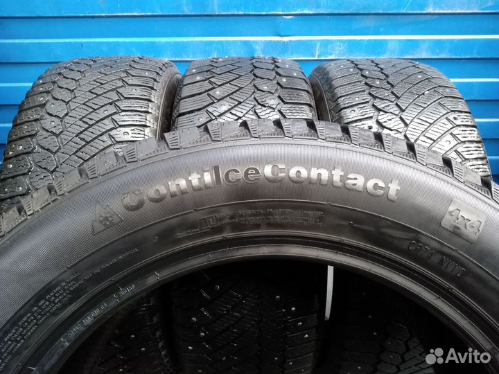 Continental ContiIceContact 235/55 R17 98V