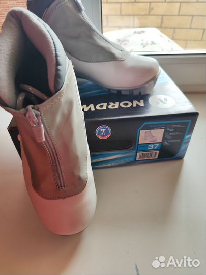 Ботинки лыжные 36