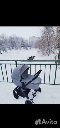 Продам коляску 2 в 1 Farfello