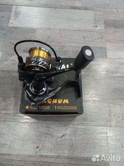 Рыболовные катушки разные