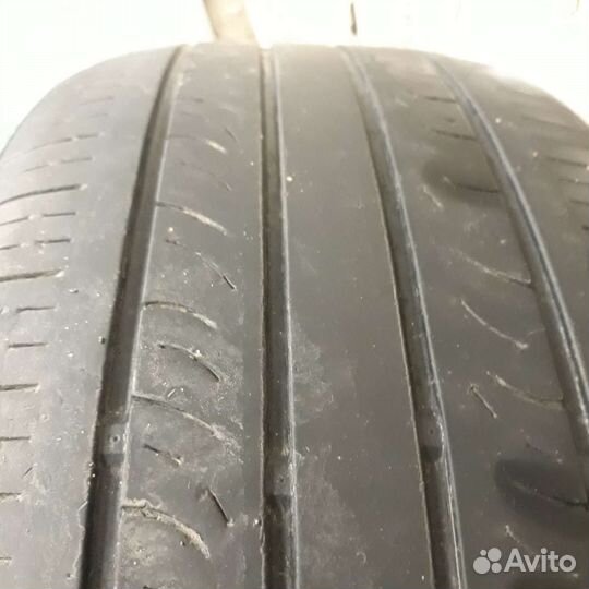 Nexen Classe Premiere 672 215/60 R17 96H