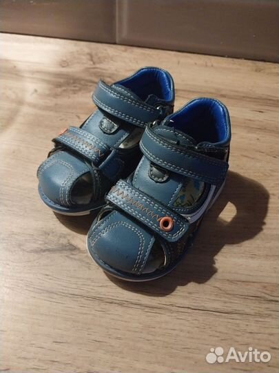 Сандали детские
