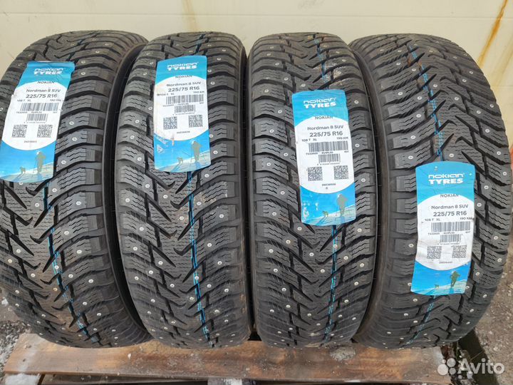 Nokian Tyres Nordman 8 SUV 225/75 R16 108T