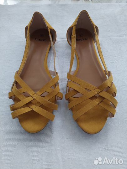 Удобные летние босоножки