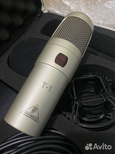 Ламповый микрофон behringer t-1