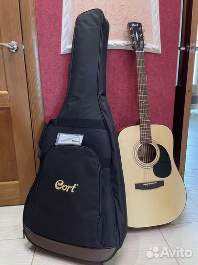 Электроакустическая гитара Cort с чехлом