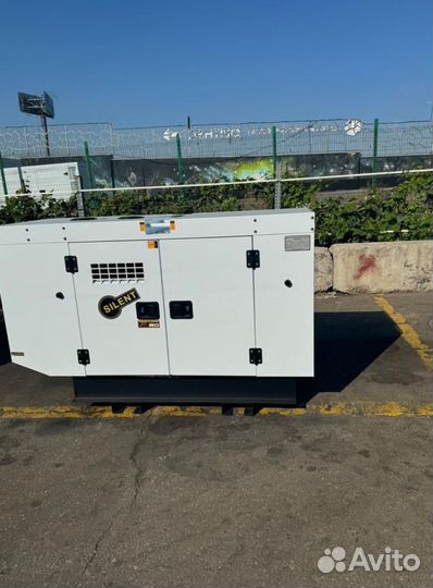 Дизельный генератор 22 кВт Amp