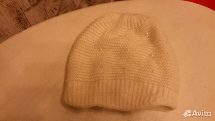 Шапка белая теплая