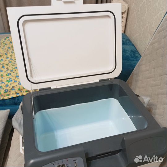 Автохолодильник вояж