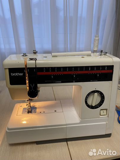 Швейная машина Brother
