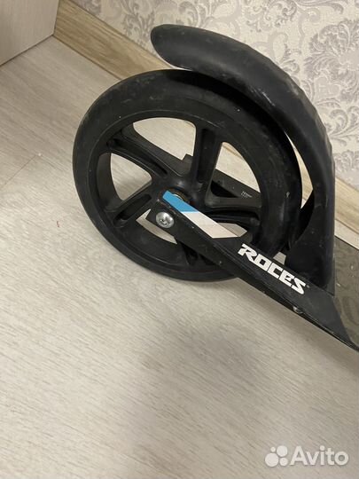 Самокат Roces