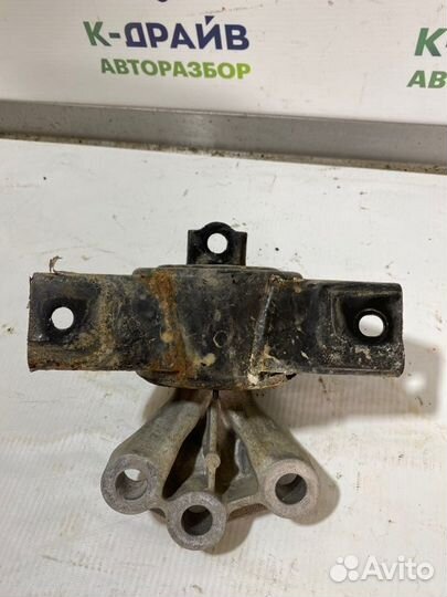 Подушка двигателя Chevrolet Aveo седан 1.6 2014