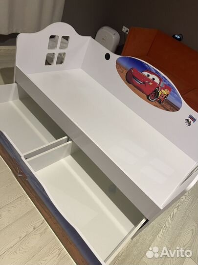 Детская кровать от 3 лет с бортиками