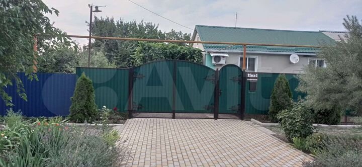 4-к. квартира, 95 м², 1/1 эт.