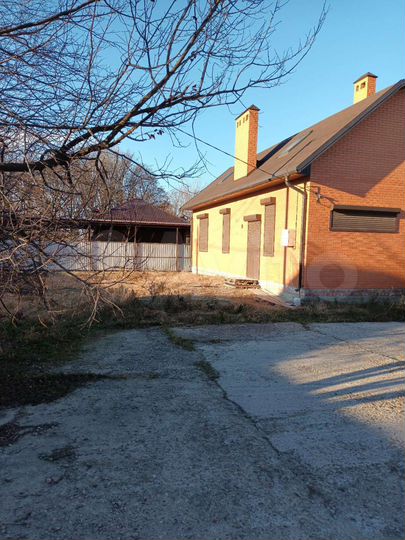 Здание, 203 м²