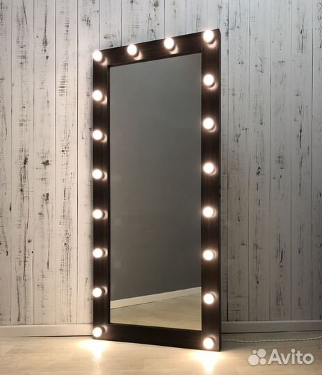 Зеркало с подсветкой