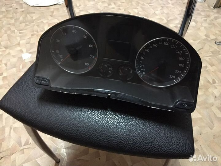 Панель приборов w Golf 6