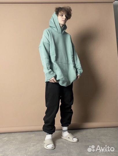 Спортивный костюм и худи