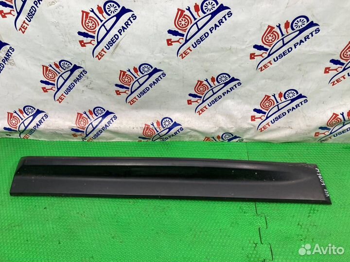 Молдинг двери передний левый Land Rover Range