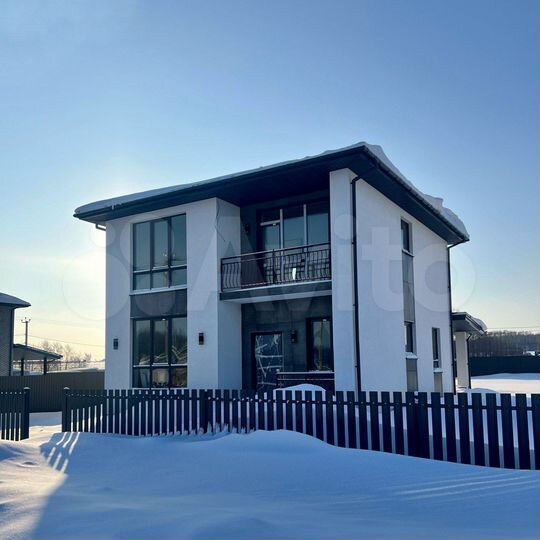 Дом 145 м² на участке 7,5 сот.