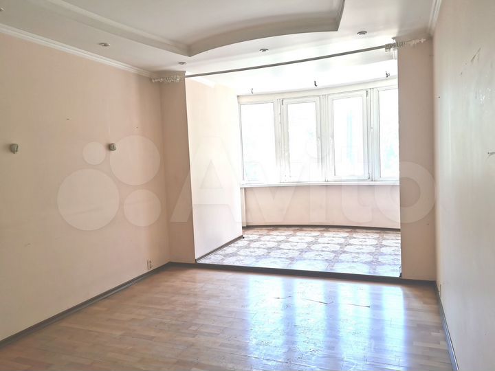 2-к. квартира, 68,5 м², 1/6 эт.