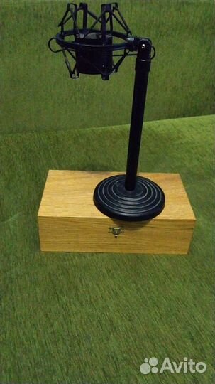 Микрофонный паук и настольная стойка