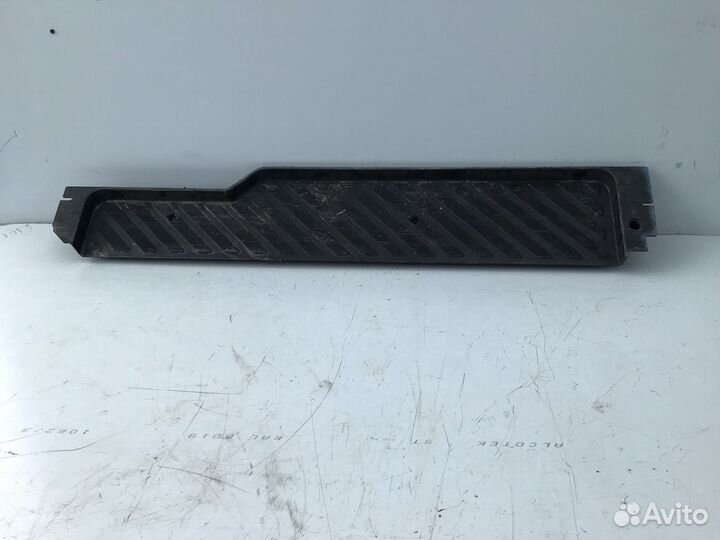 Подножка сдвижной двери Спринтер CDI классик