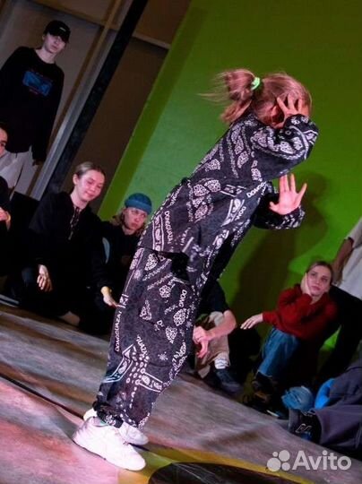 Танцевальный костюм hip-hop