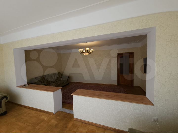 4-к. квартира, 105 м², 8/9 эт.