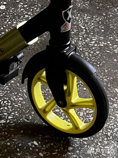 Самокат Explore