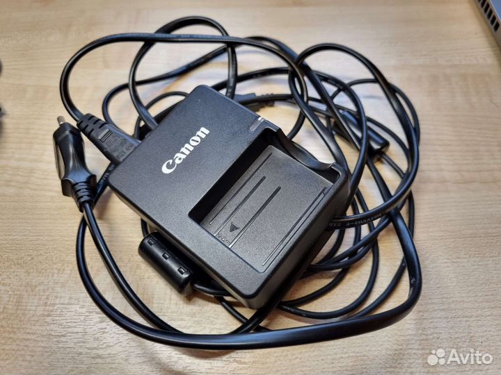 Фотоаппарат Canon EOS 1000D