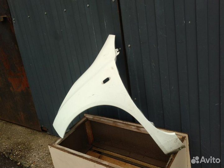 Крыло переднее левое Nissan Micra K12 CR12DE 2009