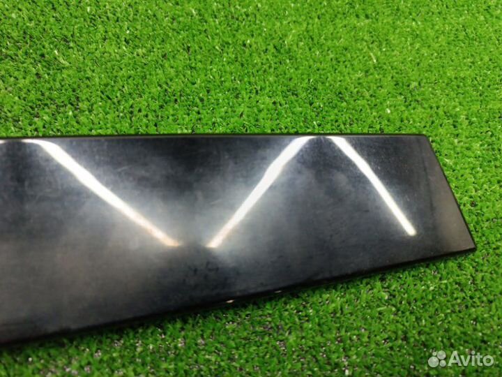 Накладка двери передняя левая Volkswagen Golf 7