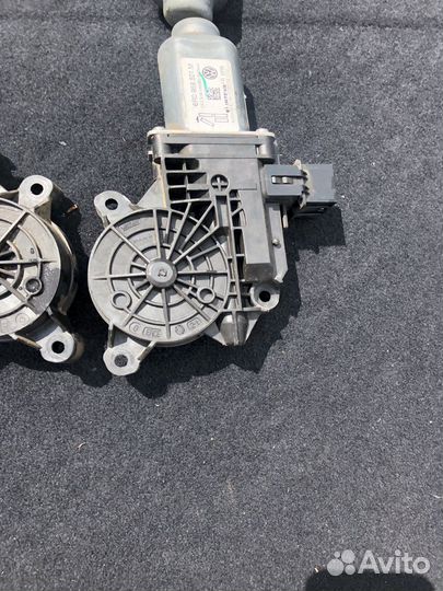 Моторчик стеклоподъемника фольксваген амарок