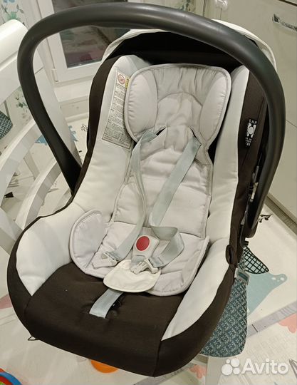 Детское автокресло-переноска Inglesina Huggy