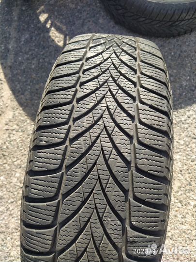 Goodyear UltraGrip Ice 2 195/65 R15 95T