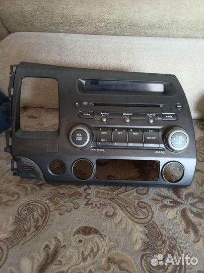 Штатная магнитола Honda Civic 4D